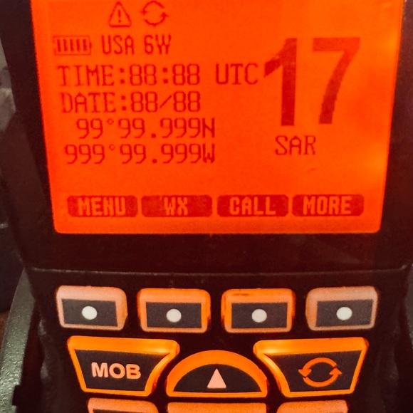 Cobra Marine HH600 DSC GPS Floating Handheld VHF Radio Bluetooth NOAA - Picture 7 of 9